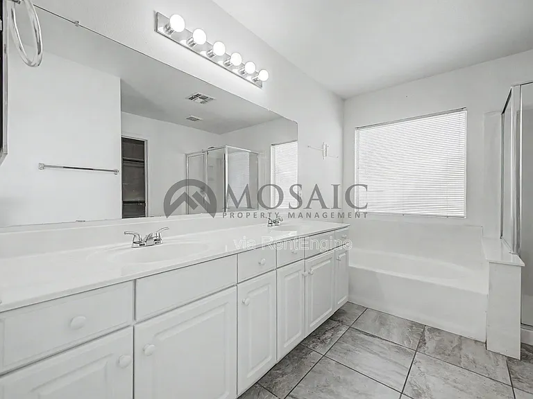 820 N Granada Dr — Photo 21