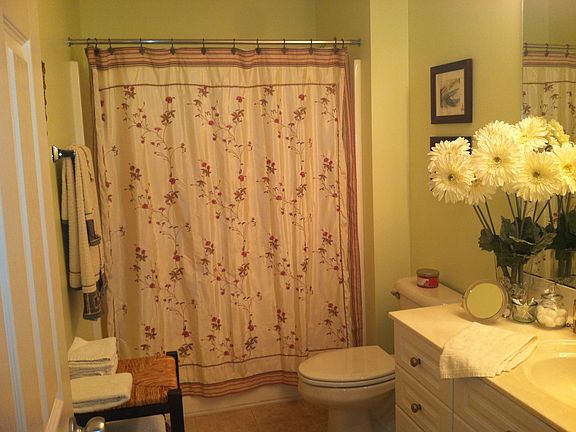 5th image of 1005 Bridgeport Way