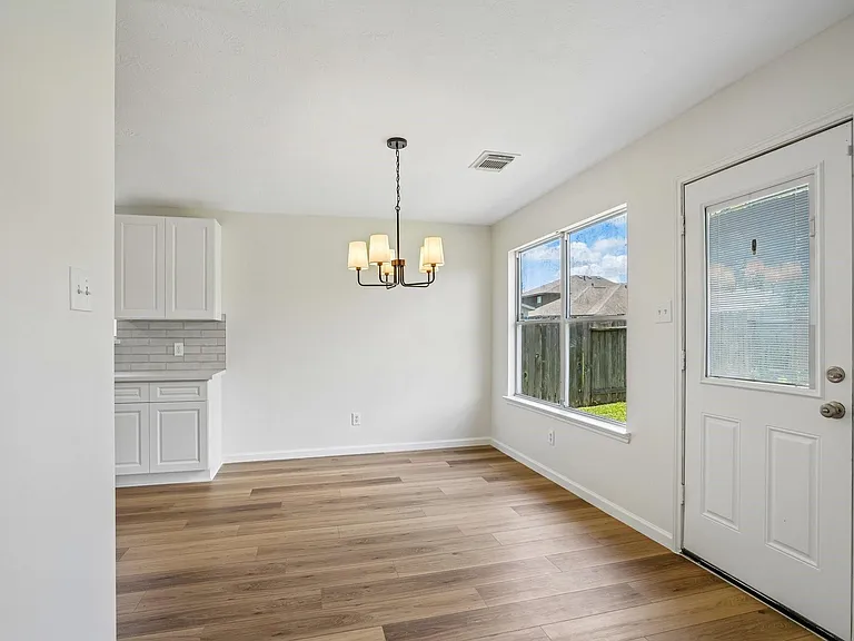 4419 Crossvine Ave — Photo 7