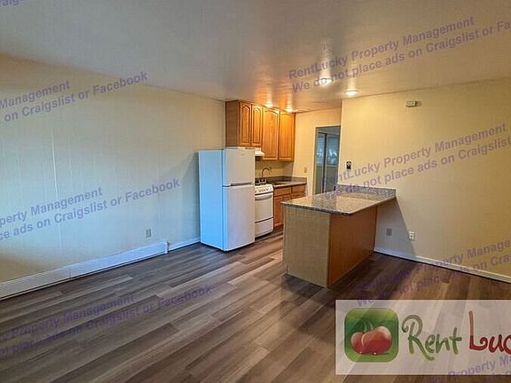 3rd image of 2484 Dexter Ave N APT 4