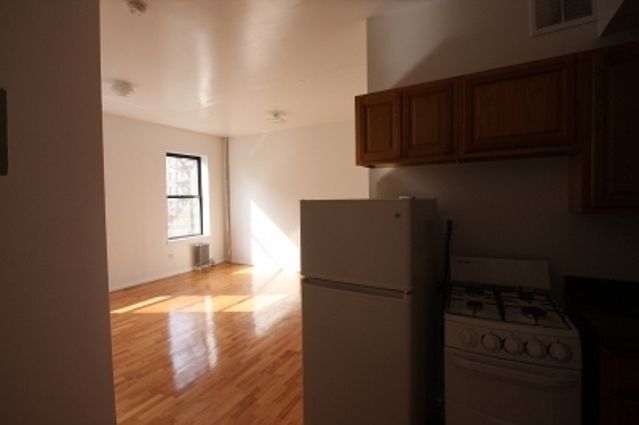 1st image of 400 E 53rd St APT 3E