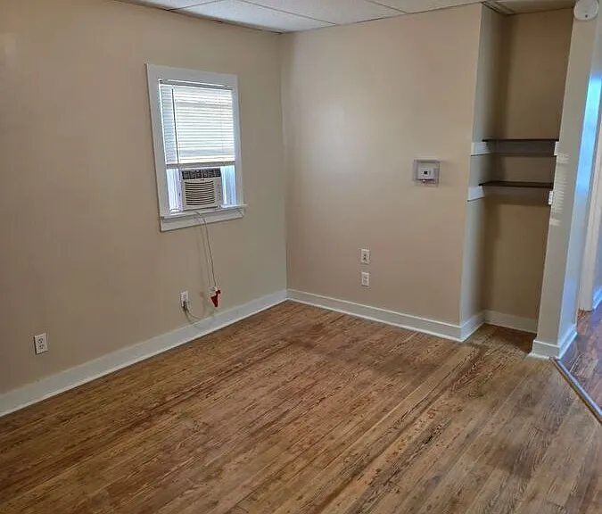 1630 Woodlawn Ave #5 — Photo 6