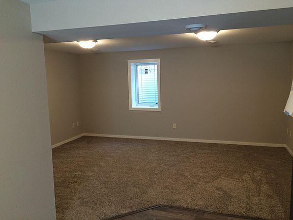 4th image of 707 Cottonwood St #B
