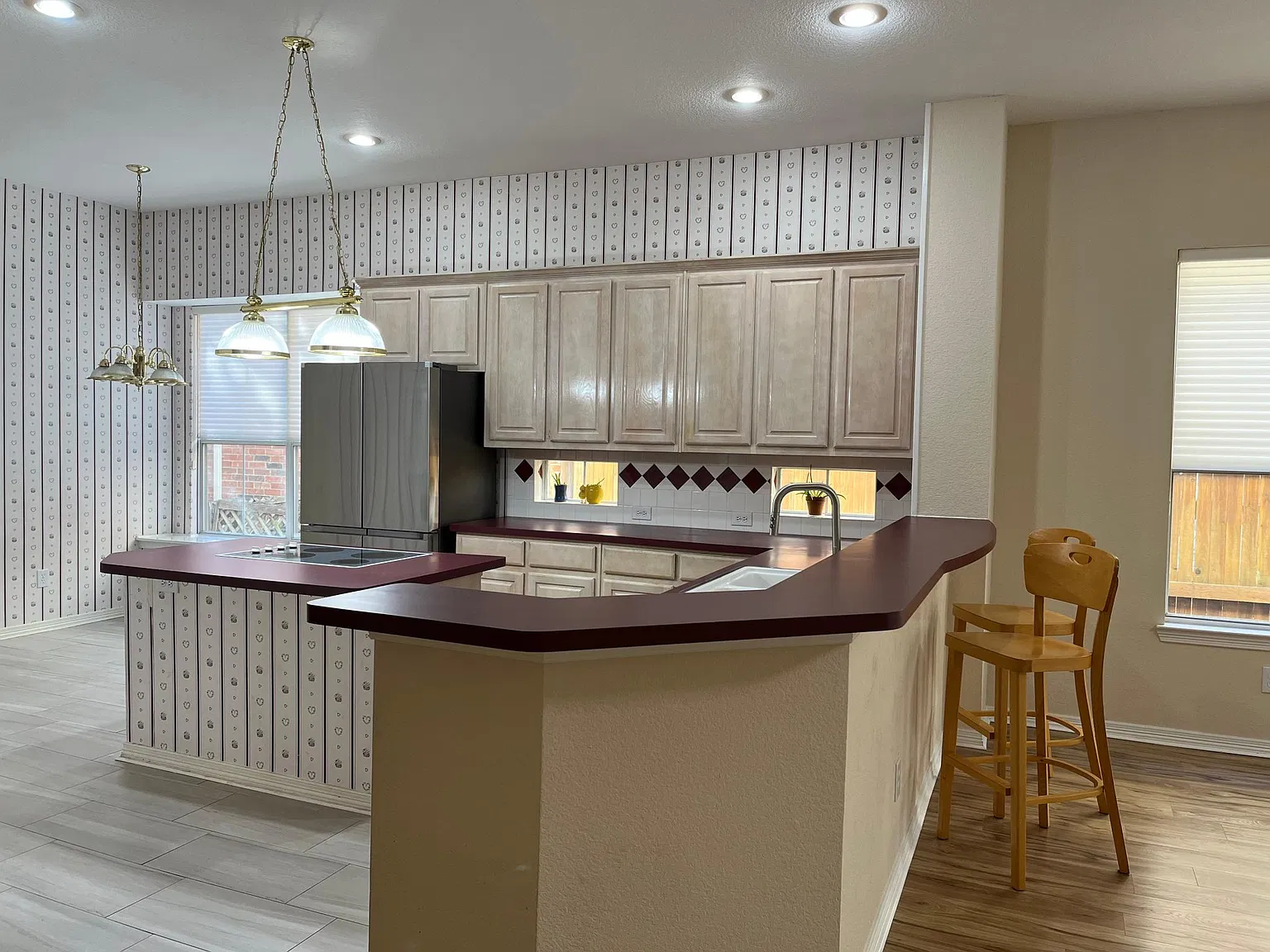 3 bed, 2177 sqft, $3,900 — Photo 4