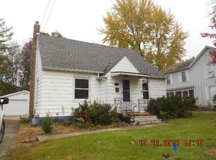 1048 State St, Ottawa, IL 61350