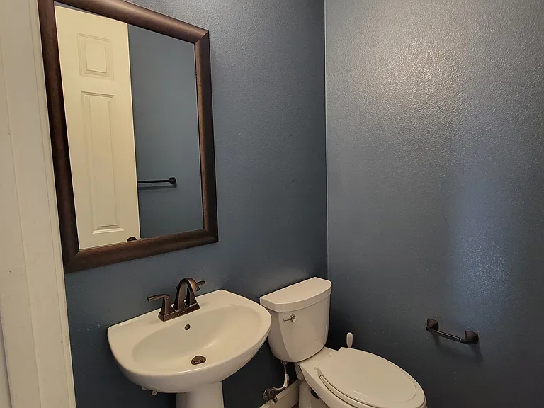 1098 California Cir — Photo 6