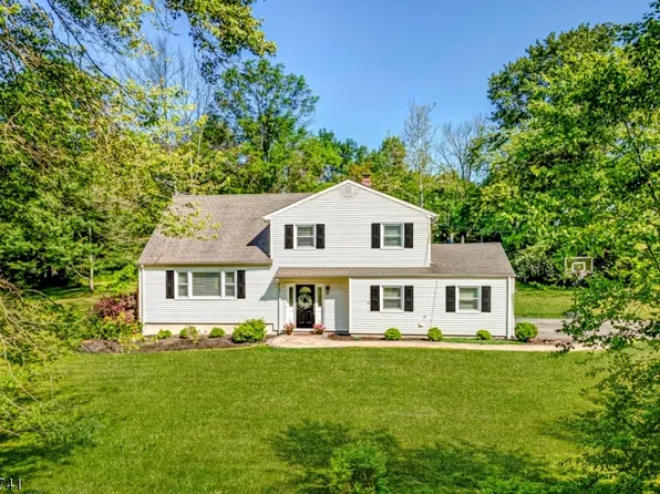 60 Lurline Dr, Bernards Twp., NJ 07920