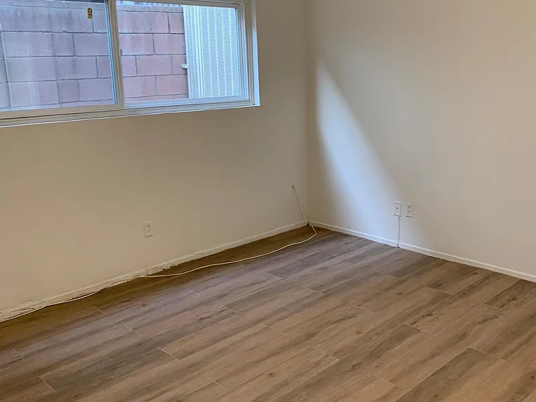1678 Federal Ave #4 — Photo 20