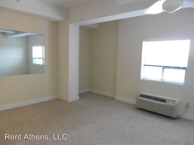 2nd image of 131 E Broad St