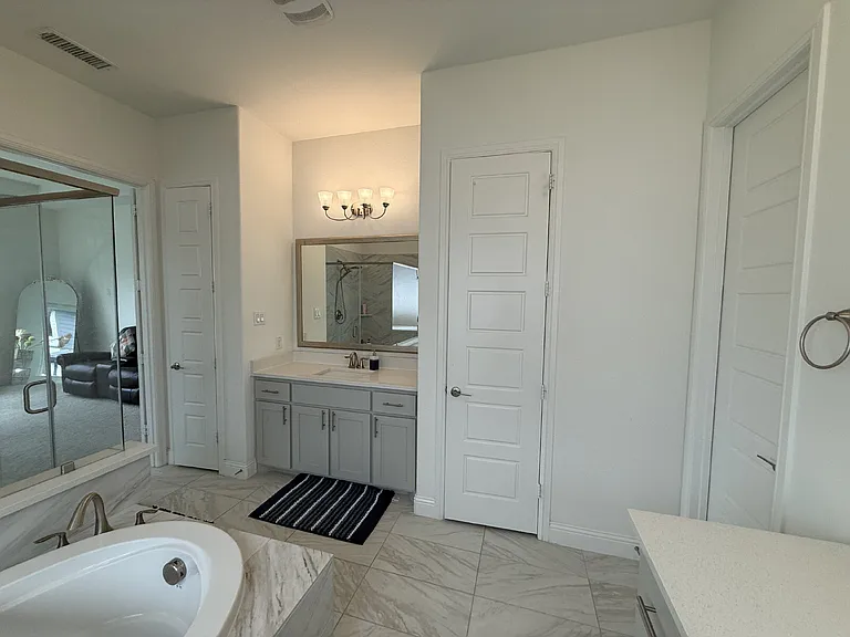 1927 Pebble Ln — Photo 24