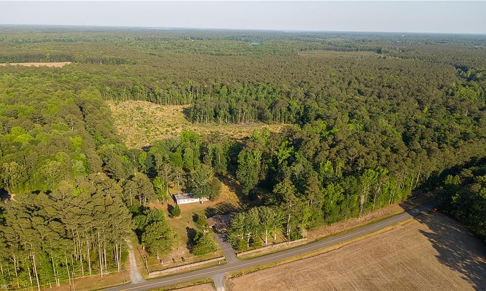 2nd image of 15 Farys Mill Rd