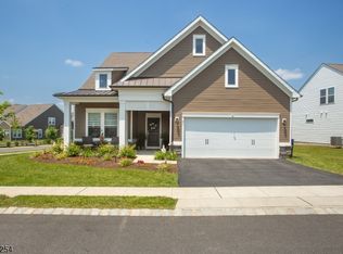 31 Broom Dr, Florham Park, NJ 07932
