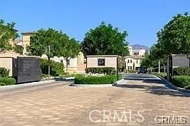 4 bed, 4.5 bath, 3313 sqft, $6,500 — Photo 2