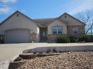22914 Lake Ridge Dr, Warsaw, MO 65355