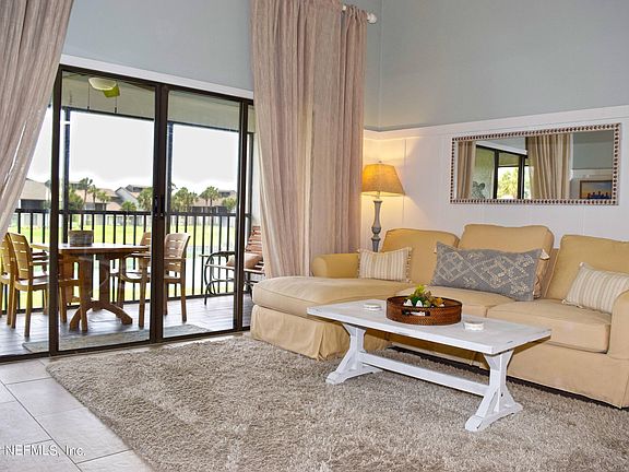4th image of 15 Village Del Lago Cir