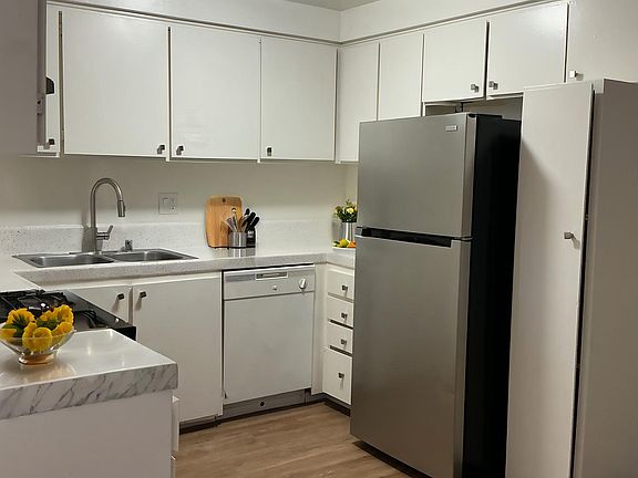 2nd image of 8202 Ashgrove Dr APT 2