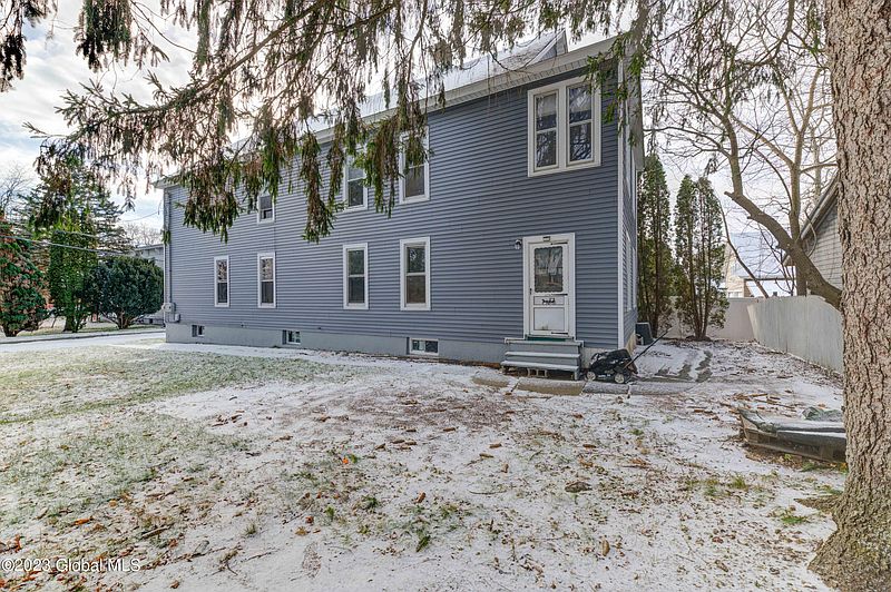 3rd image of 8 Krull Street
