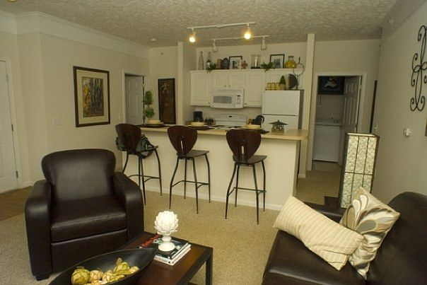 2nd image of 1440 Sandstone Loop Way