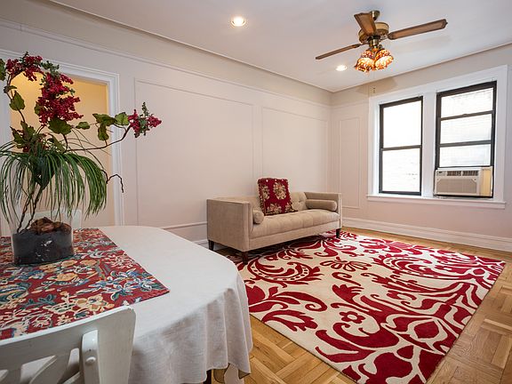 4th image of 222 E 82nd St #5HS