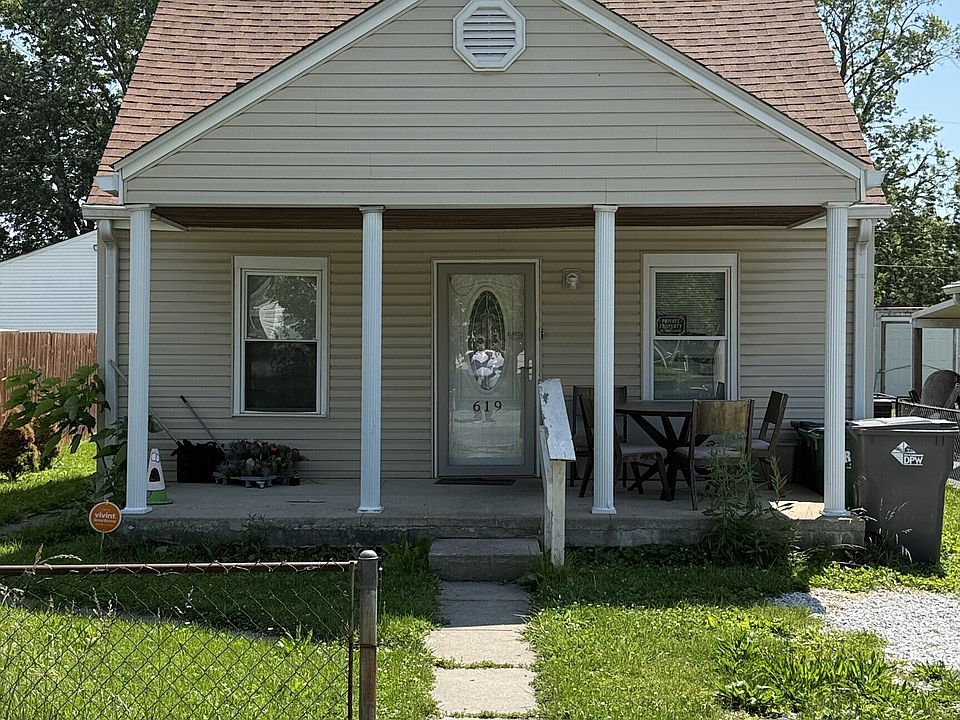 1st image of 619 S Whitcomb Ave