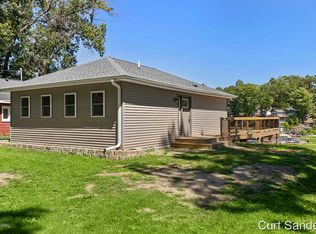 1349 E Hess Lake Dr, Grant, MI 49327