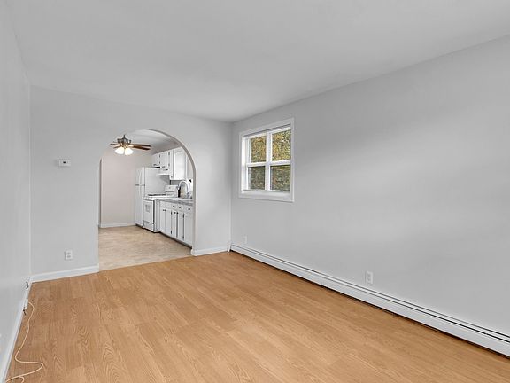 5th image of 15 Peak Ave #1