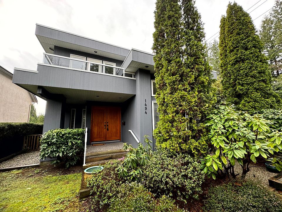 Front exterior (northern exposure)