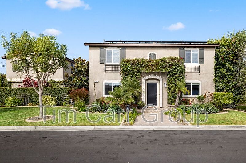 1st image of 601 Powell Pl