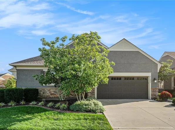 21255 W 115th Ter, Olathe, KS 66061