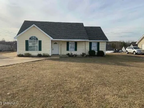 812 Ridge Cv, Holly Springs, MS 38635