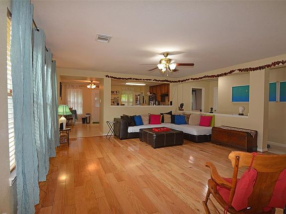 3rd image of 16131 Cole Bridge Ln