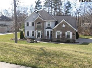 810 Woodbridge Ct, Amherst, OH 44001