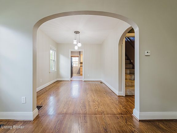 5th image of 207 Iola Rd