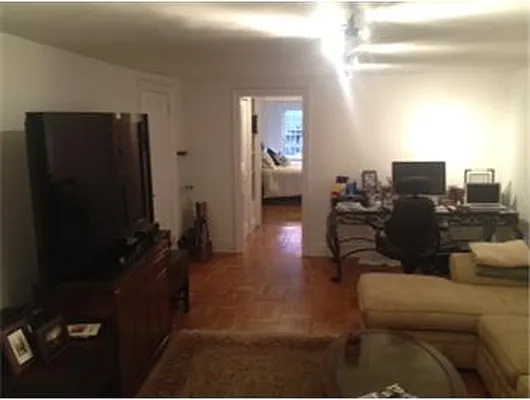 Rented by Douglas Elliman | media 15