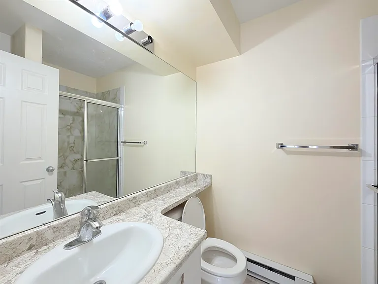 15355 26th Ave #5 — Photo 7