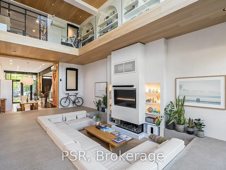 53 Palmerston Ave — Photo 12