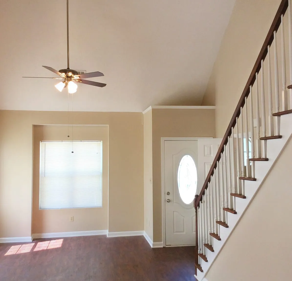 619 Woodknoll Court Jonesboro GA — Photo 2