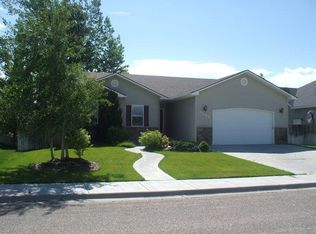 3595 Sycamore Cir, Idaho Falls, ID 83402