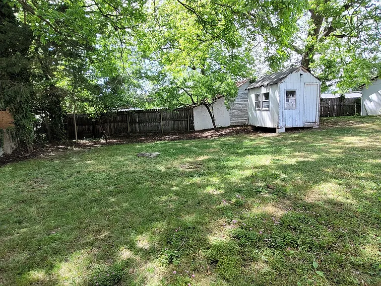 804 Klondale Ave — Photo 14