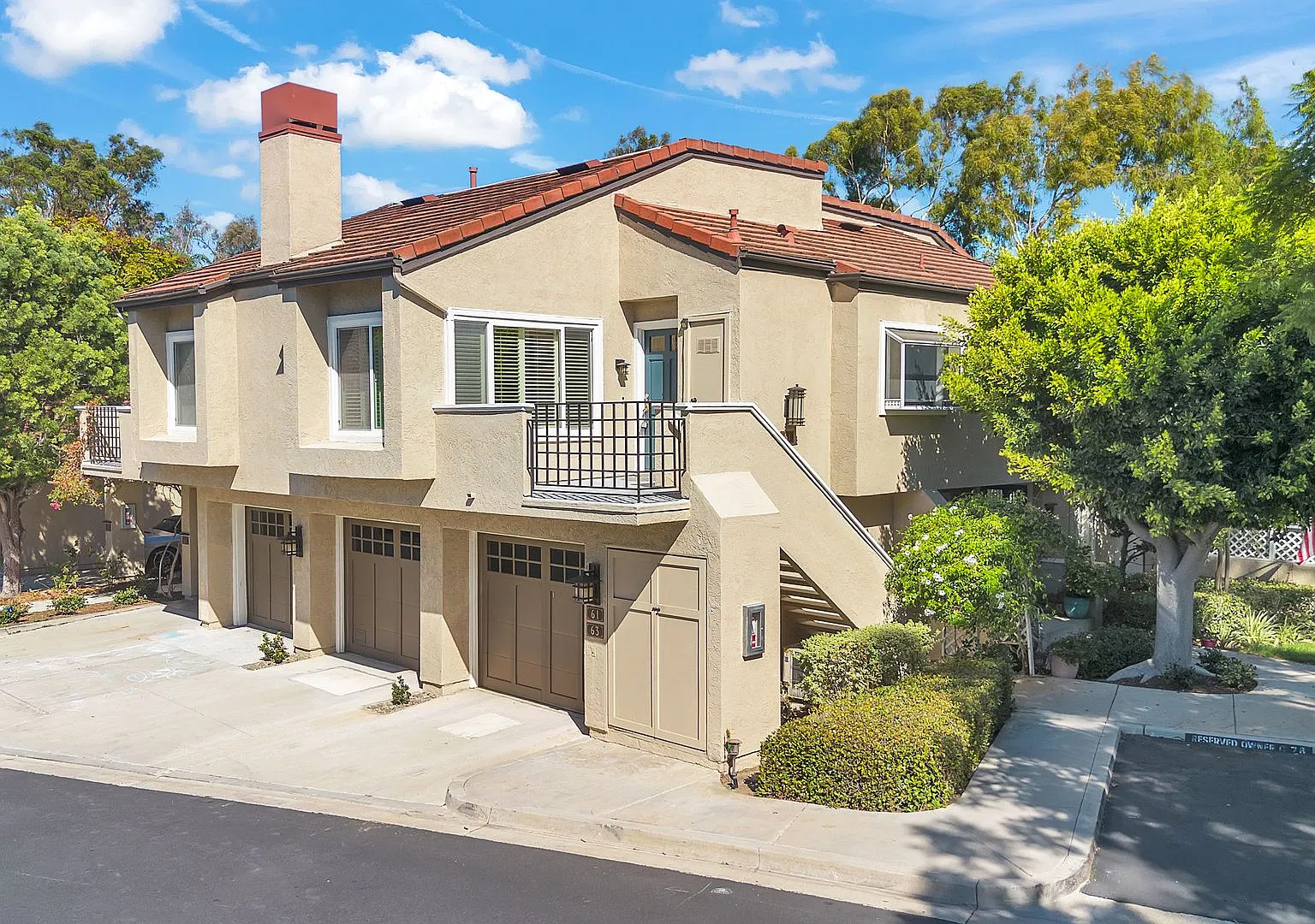 61 Stanford Ct #77 — Photo 1