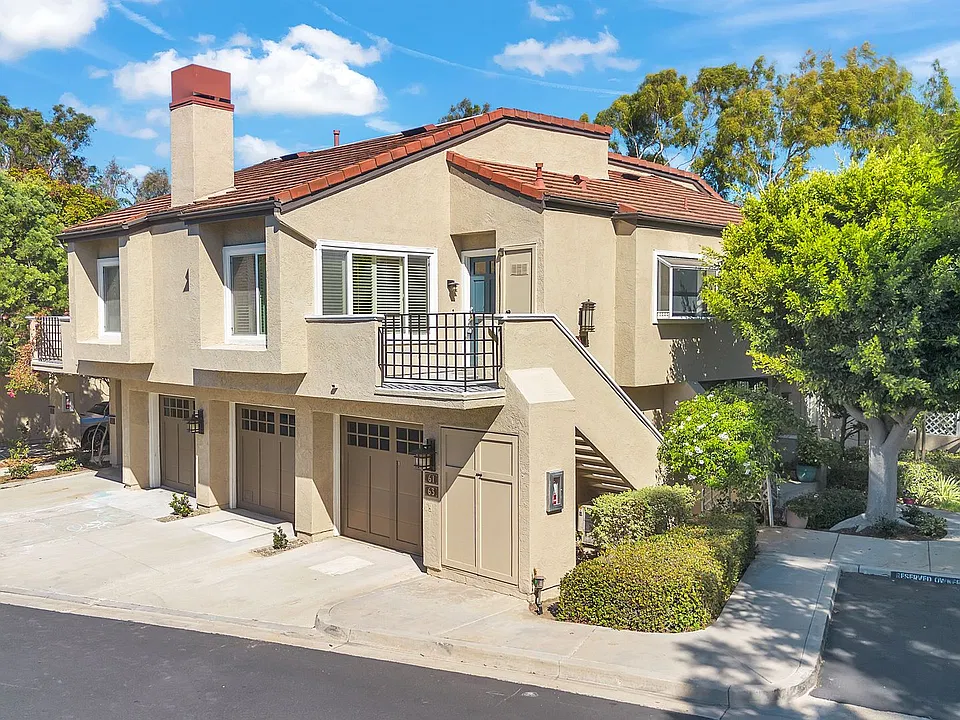 61 Stanford Ct #77