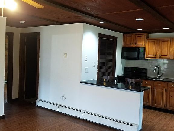 3rd image of 204 Sellersville Dr