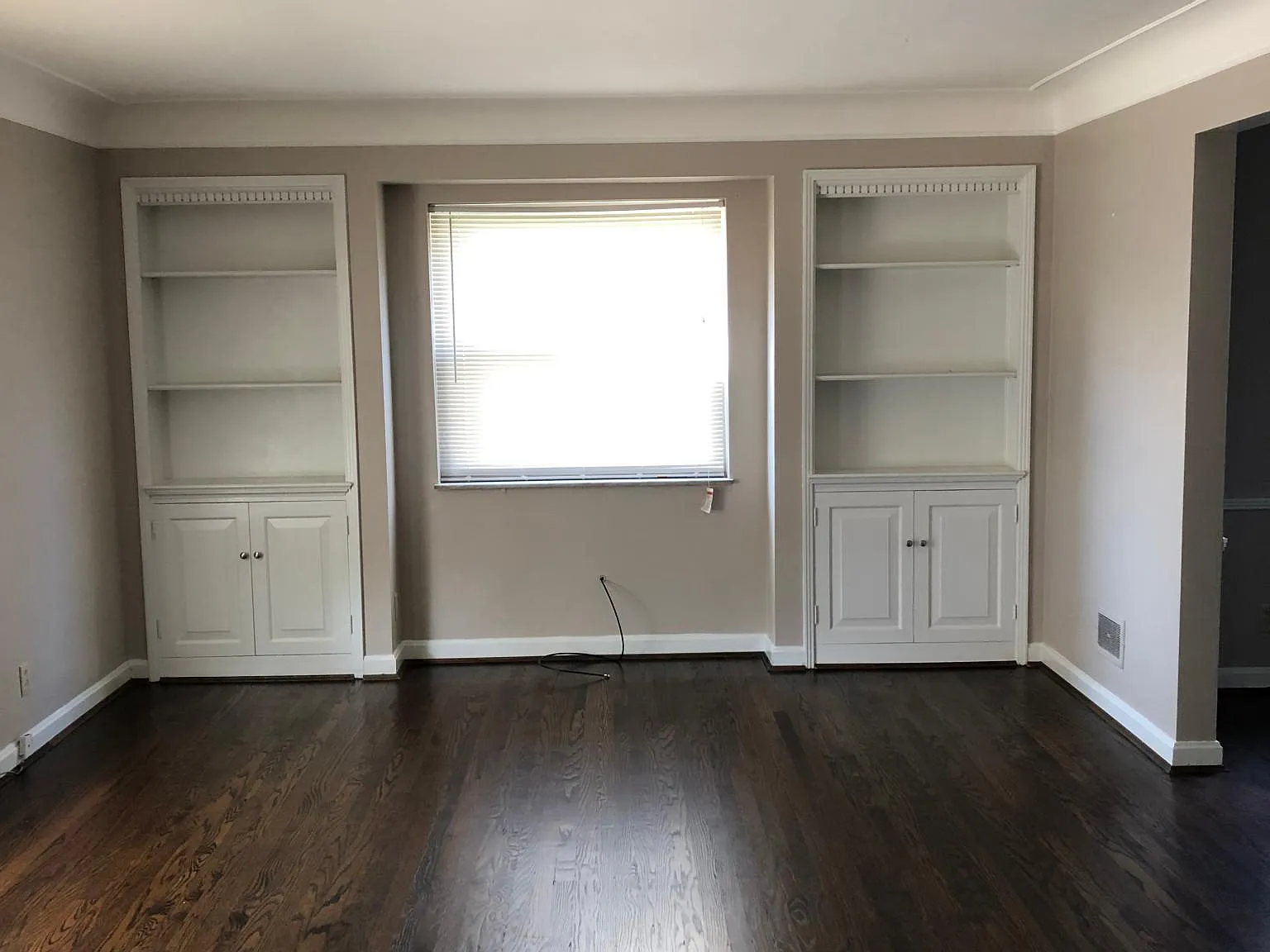 2 bed, 1200 sqft, $1,450 — Photo 4