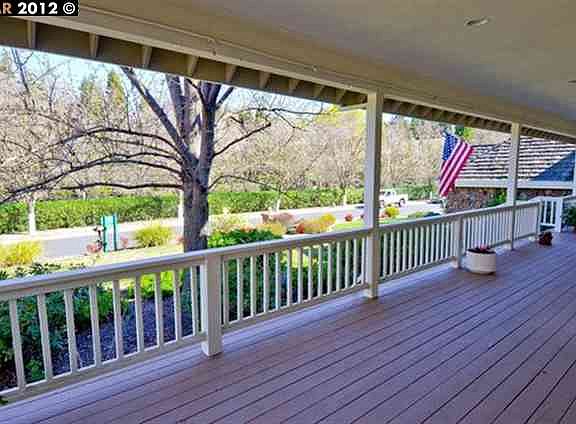 5th image of 21 Brooktree Dr