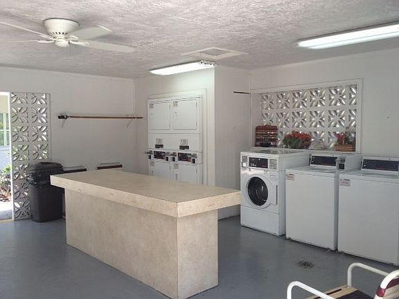 4th image of 4335 Aegean Dr APT 122A