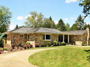 225 Scenic View Ln, Ligonier, PA 15658