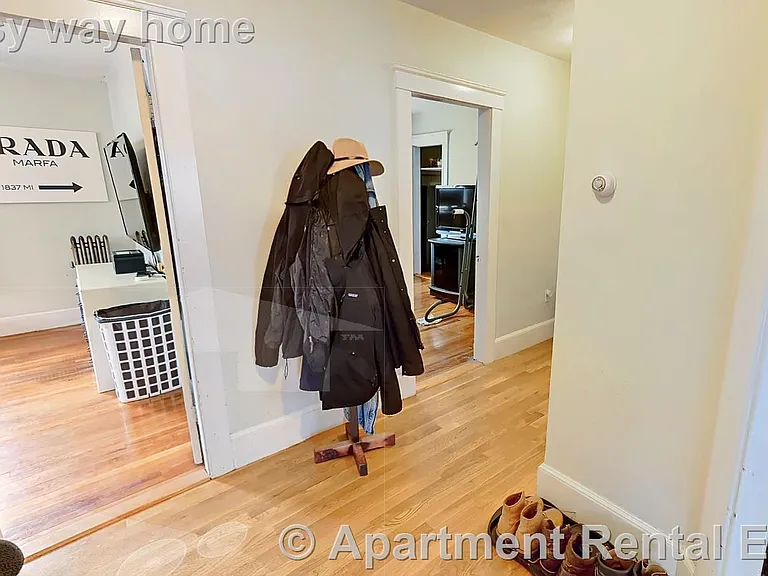 18 Bond St #2 — Photo 9
