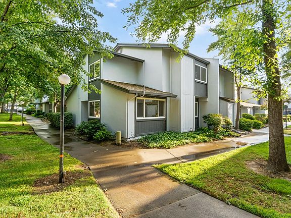2nd image of 5034 Greenberry Dr