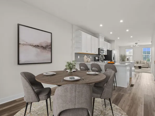 7743 Steatite Lane Gln, Burnie, MD 21060