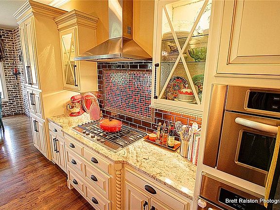 5th image of 7005 W Balmoral Dr